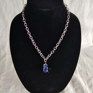 Elegant Silver Chain Necklace with Blue Pendant